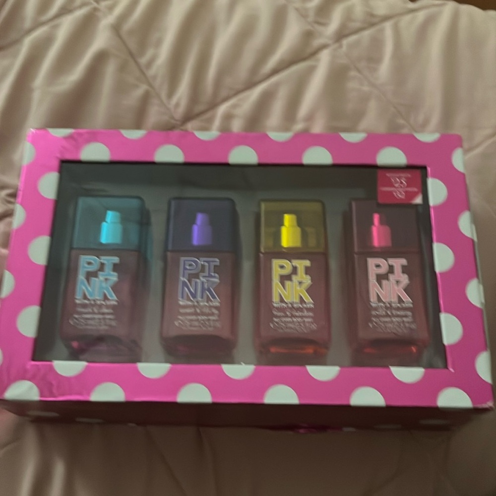 Victoria secret pink RARE perfume set